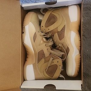 Woman's Beige White Jordan Jumpman NWT